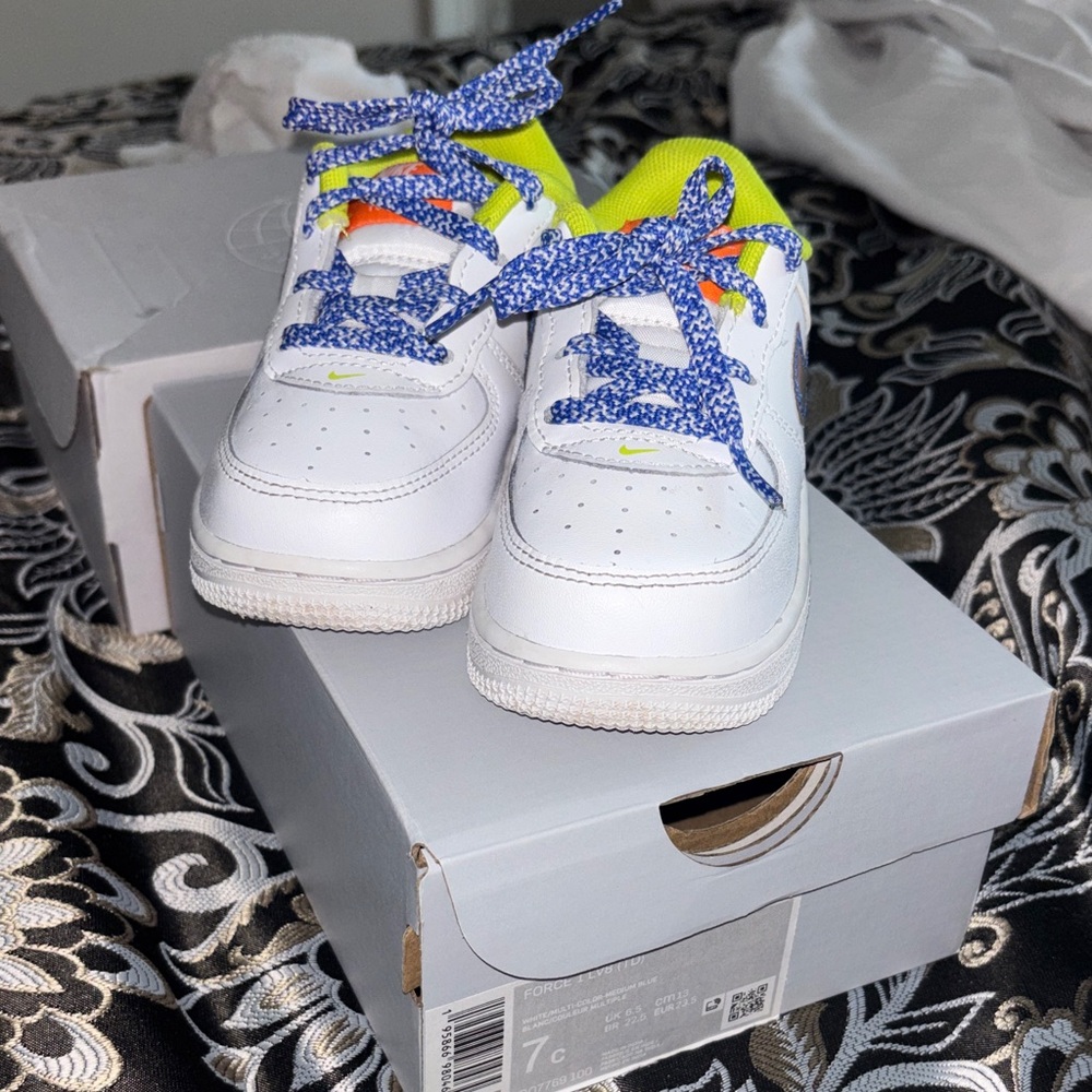 Force1 Kids Sneakers with Blue and Neon Green Highlights